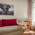 Domaine De Hotel 3*