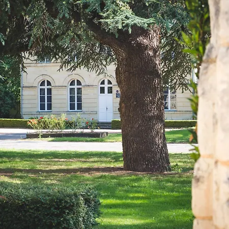 Domaine De 3*