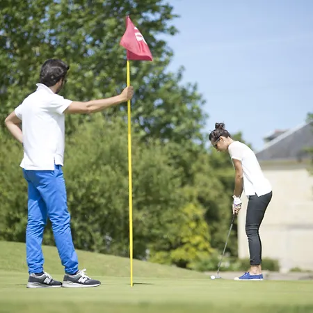 Domaine De Hotel 3*