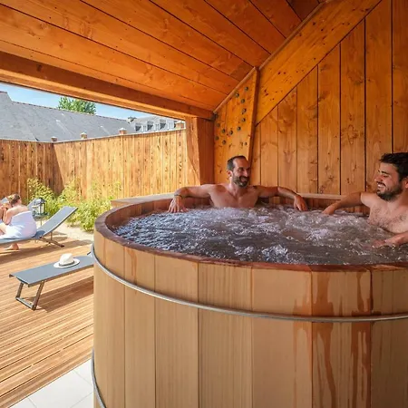 Domaine De Hotel